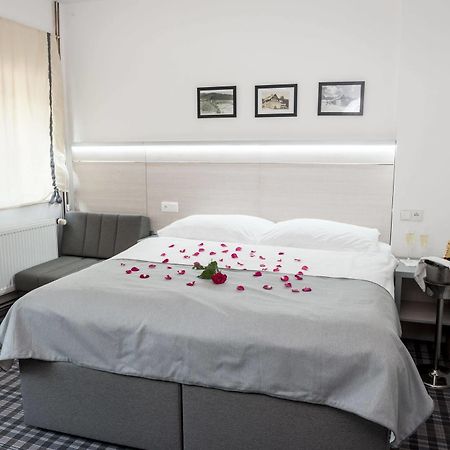 Stachy Horsky Hotel Dobra Chata מראה חיצוני תמונה